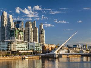INFOS DER STADT - Puerto Madero DIE SPEICHERSTADT Stadtrundfahrt Buenos Aires
